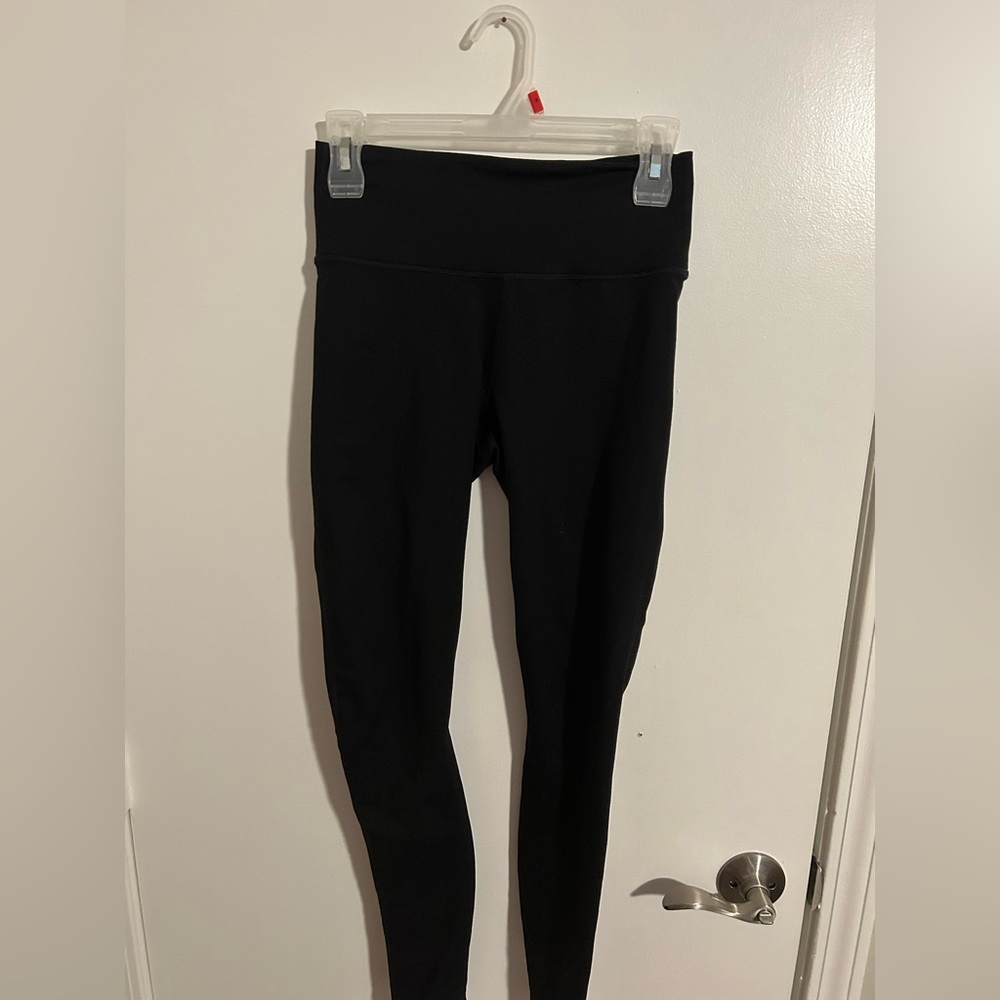 Size small. Fabletic leggings.